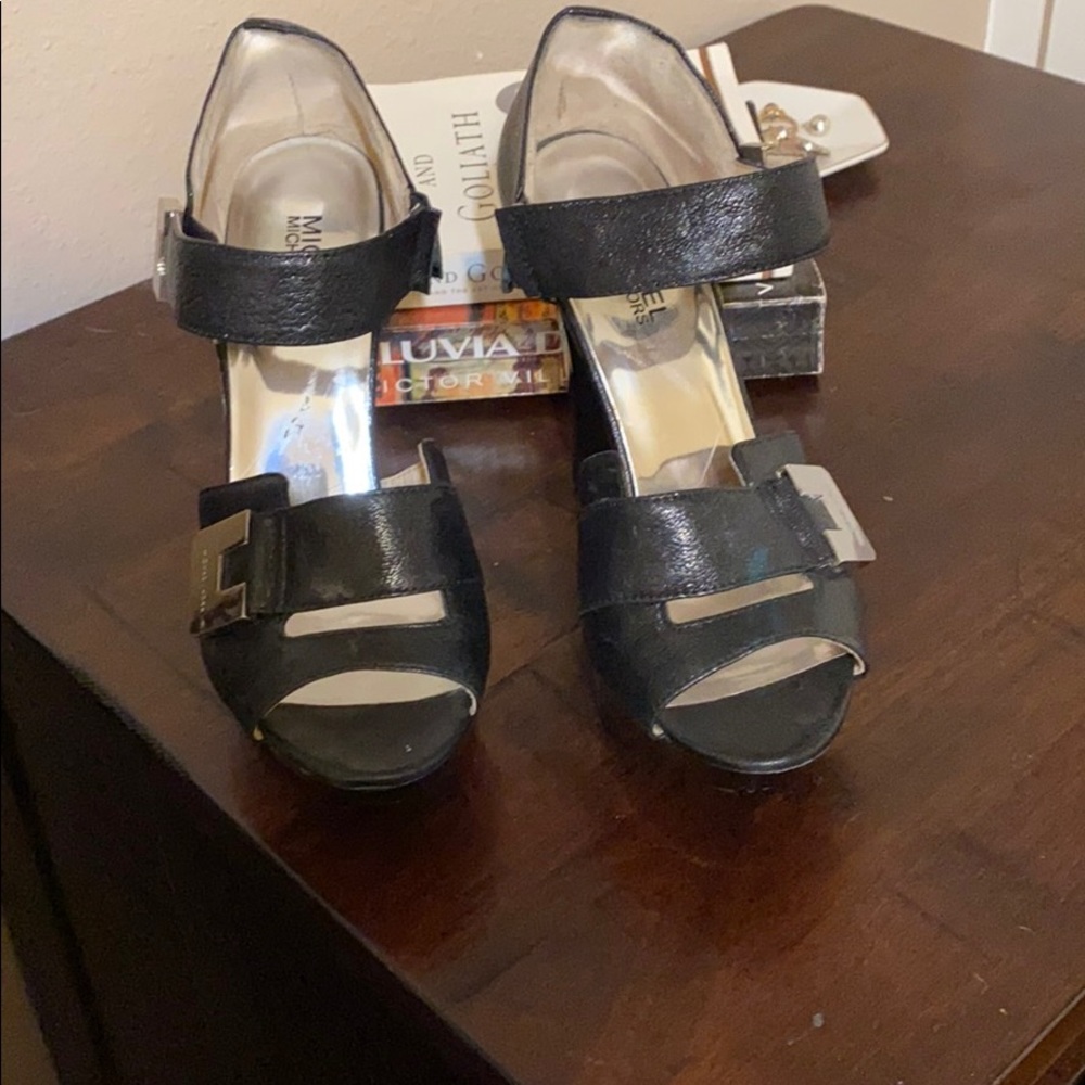 Michael Kors Buckle-High-Heels-